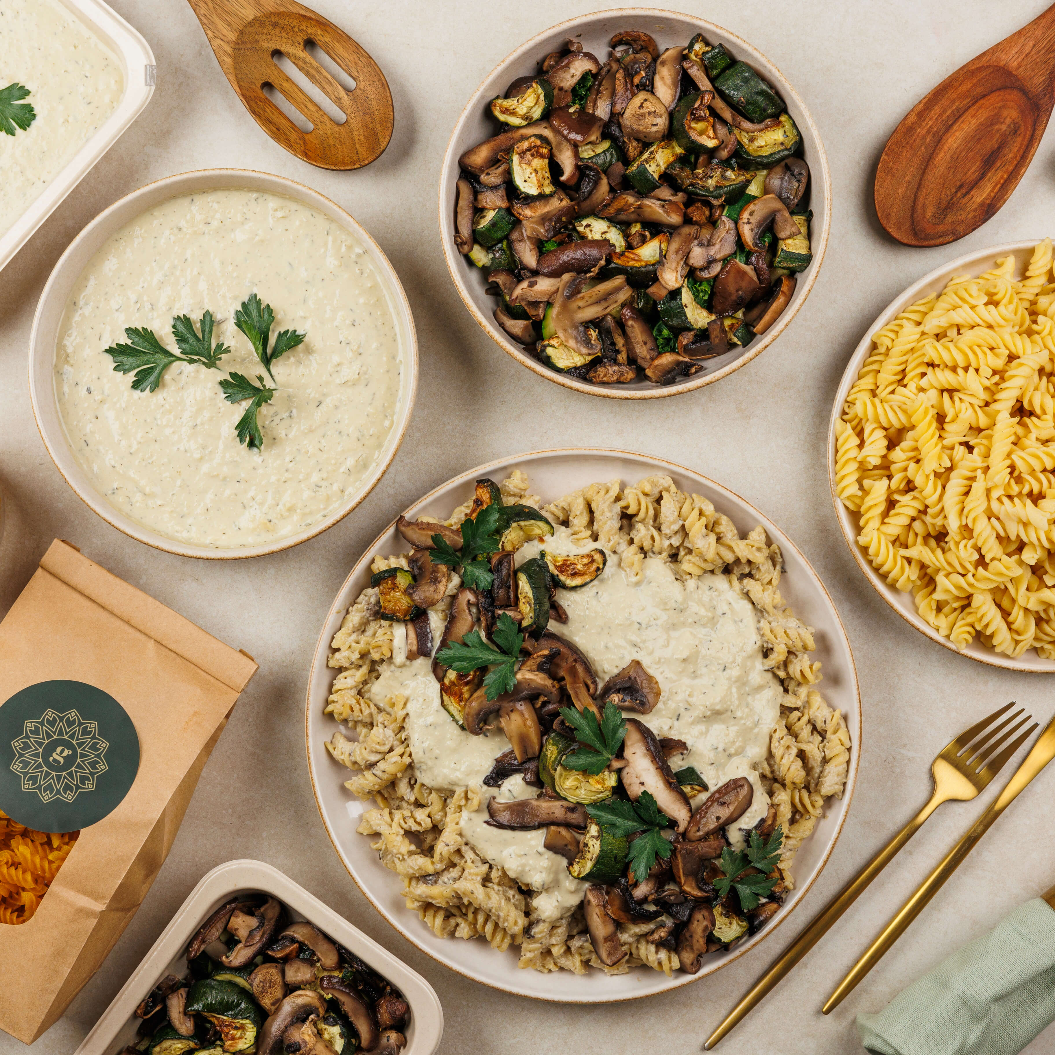 Creamy Mushroom Alfredo Meal Kit